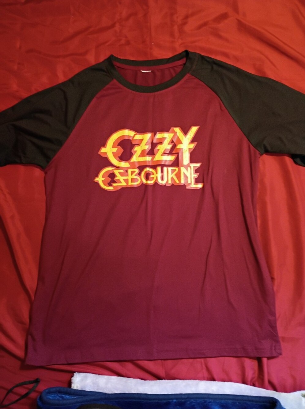 Graphic Raglan Tee - Burgundy and Black